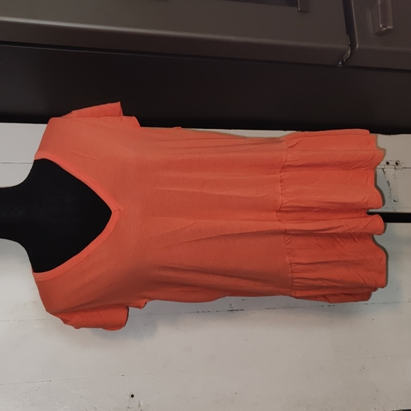 Time and tru top - Picture 1 of 5